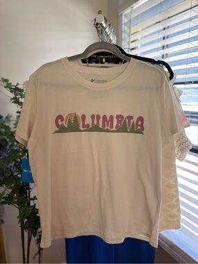 Columbia Cream Short Sleeve Tee with Gray Logo